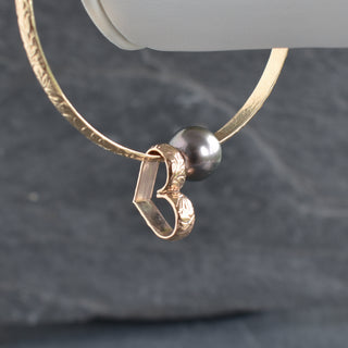 Hawaiian Heirloom Bracelet with Tahitian Pearl and Heart Charm - Yay Hawaii