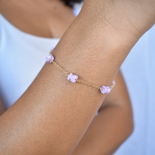 Yay Hawaii Crown Flower Chain Link Station Bracelet featuring floral chain links in a stylish design.