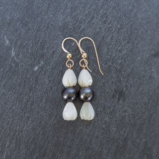 Small Pikake and Black Pearl Cluster Earrings - Yay Hawaii