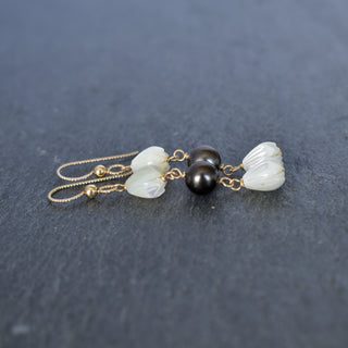 Triple Linked Small Pikake and Black Pearl Earrings - Yay Hawaii