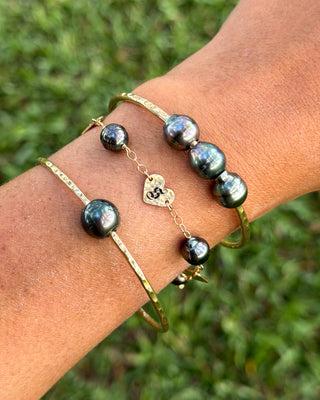 Engraved Heart Charm and Pearl Chain Linked Bracelet