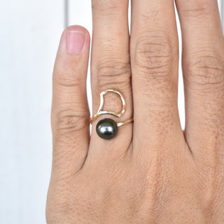 Yay Hawaii Ipu Ring, traditional Polynesian jewelry featuring a carved Ipu fruit design, crafted in natural materials.