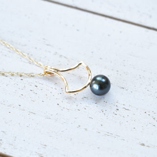 Yay Hawaii Ipu Pendant necklace featuring a carved Ipu gourd with optional pearl accent, displayed on a neutral background.