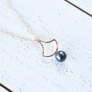 Yay Hawaii Ipu Pendant jewelry with or without pearl, featuring traditional Hawaiian design and intricate craftsmanship.