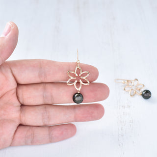 Small Na'u Flower earrings by Yay Hawaii featuring 8mm black freshwater pearls and delicate floral design.