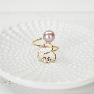 Edison Pearl Monstera bypass ring by Yay Hawaii featuring a silver band with a Monstera leaf and pearl accent.