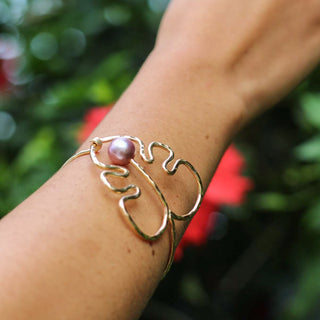 Large Monstera cuff bracelet by Yay Hawaii featuring Edison, Tahitian, or no pearl, with a bold, botanical design.