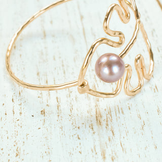 Large Monstera cuff by Yay Hawaii featuring Edison, Tahitian, or no pearl, showcasing a stylish tropical-inspired jewelry piece.