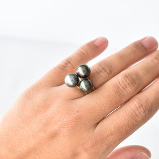 Tahitian pearl Kahi stacking ring by Yay Hawaii featuring a black pearl set in a sleek silver band.