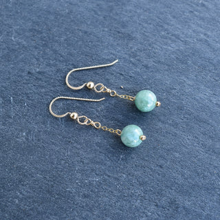 Yay Hawaii single 8mm jade chain link dangling earring with natural green jade stone and gold-tone metal setting.