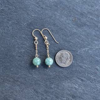 Yay Hawaii 8mm jade chain link dangling earring with sleek design and vibrant green jade gemstone.