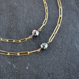 Sterling silver paperclip necklace featuring a round Tahitian pearl pendant, stylish jewelry by Yay Hawaii.