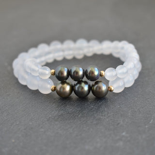 (Keiki) 8mm White Agate Stretchy Bracelet - Triple Freshwater Pearl - Yay Hawaii