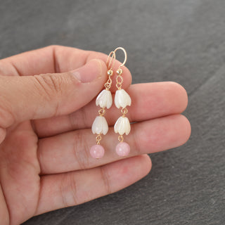 Small double linked Mother of Pearl Pikake jewelry with 6mm Rose Quartz, crafted by Yay Hawaii, featuring delicate floral design.