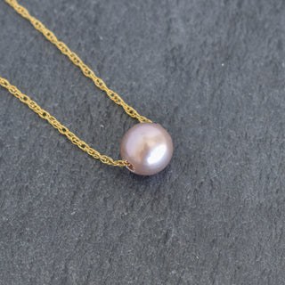 Edison Pearl necklace by Yay Hawaii featuring a double rope chain and a single Edison pearl pendant.