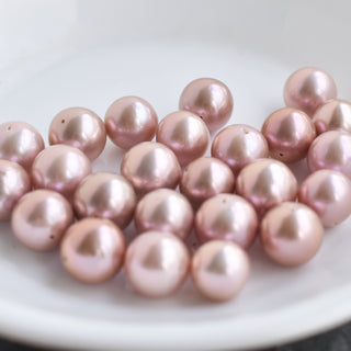 Yay Hawaii Edison Pearl necklace with satellite chain featuring a luminous pearl pendant on a delicate chain.