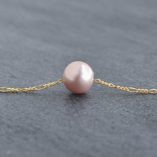 Edison Pearl pendant with Figaro chain from Yay Hawaii, featuring a lustrous pearl on a stylish silver chain.