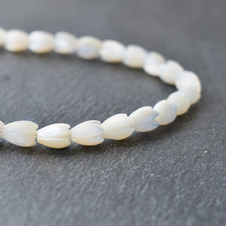 Yay Hawaii Pikake necklace and bracelet set featuring white floral strands for a traditional Hawaiian jewelry look.