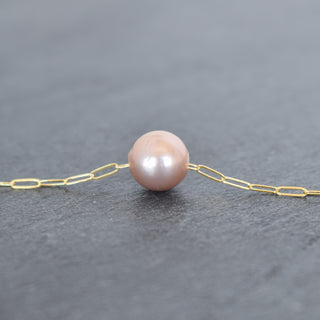 Yay Hawaii Edison Pearl necklace with paperclip chain, featuring a large white pearl on a sleek metal chain.
