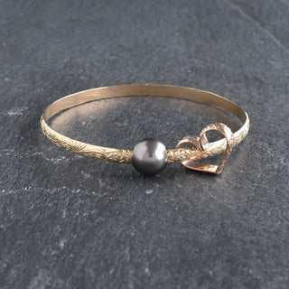 Hawaiian Heirloom Bracelet with Tahitian Pearl and Heart Charm - Yay Hawaii