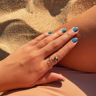 Monstera bypass pearl ring with Tahitian or freshwater pearl by Yay Hawaii, featuring a modern leaf-inspired design.