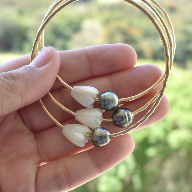 Pikake and Circlé Tahitian Pearl Bangle - Yay Hawaii