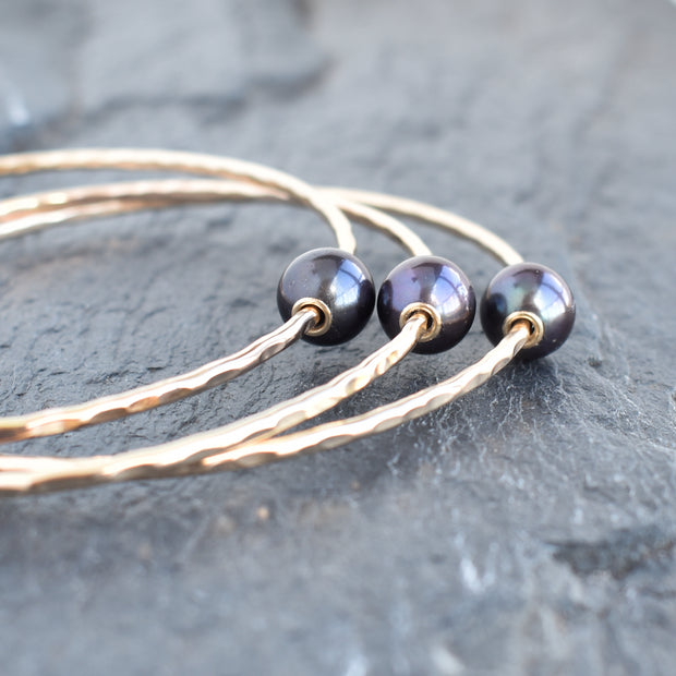 Adult Black Freshwater Pearl Bangle with Grommet - Yay Hawaii