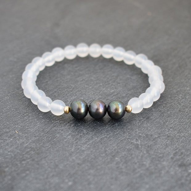 6mm White Agate Stretchy Bracelet - Triple Freshwater Pearl - Yay Hawaii