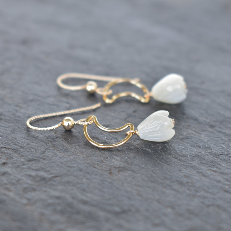 Crescent Moon Earrings with Small Pikake - Yay Hawaii