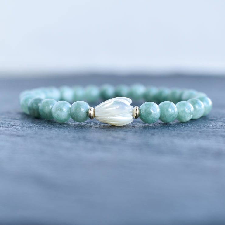 (Keiki) 6mm Jade Stretchy Bracelet - Single MEDIUM Pikake - Yay Hawaii