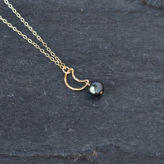 Cute Crescent Moon Necklace with Pearl - Yay Hawaii