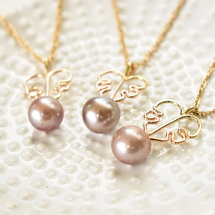 Edison Pearl Monstera Necklace - Yay Hawaii